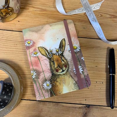 Alex Clark Small Chunky Notebook Rabbit and Daisies ~ Softcover Notitieboek Haas