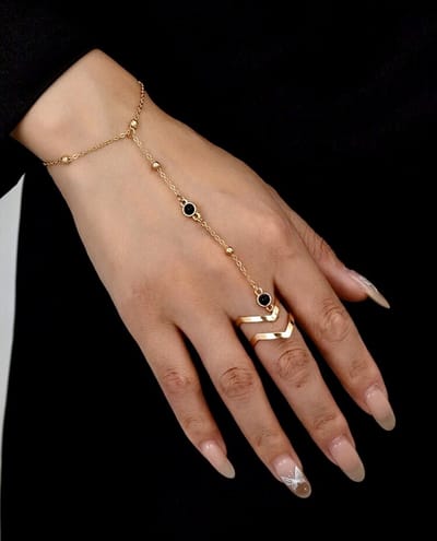 Handsieraad - handketting - statement armband - all Around Bracelet - all over bracelet - mystic armband - gecombineerde armband - bracelets - iconic - armband - armband dames - forever connected armbanden - handchain - hand chain - handketting