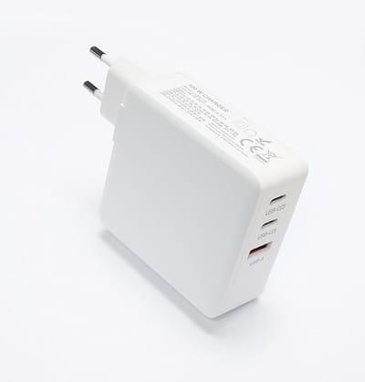 LC Power 100W Laptop GaN Snellader - 2 Poorten USB-C - 1 Poort USB-A - Snellader USB-C - Telefoons Laptops Tabletten- Gecertificeerd - Wit
