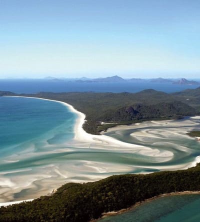 Fotobehang - Aerial View of Beach 225x250cm - Vliesbehang