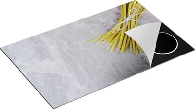 Chefcare Inductie Beschermer Sperziebonen op Grijze Marmer - 85x52 cm - Afdekplaat Inductie - Kookplaat Beschermer - Inductie Mat
