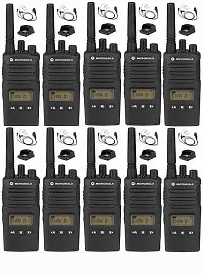 Set van 10 Motorola XT460 IP55 PMR446 met beveiliging oortje M1 2-Pins en tafellader