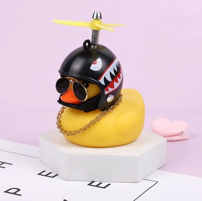 Auto Eendje Decoratie - Auto En Fiets Decoratie - Fietsen accessoires - Duck met Helm - Badeend - LOUZIR