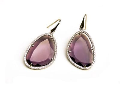 model Belinda oorringen in zilver met paarse steen en cubic zirconia