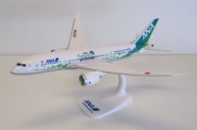 schaalmodel vliegtuig ANA - All Nippon Airways (Future Promise) Boeing 787-8 schaal 1:200 lengte 28,35cm