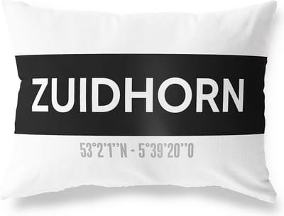 Tuinkussen ZUIDHORN - GRONINGEN met coördinaten - Buitenkussen - Bootkussen - Weerbestendig - Jouw Plaats - Studio216 - Modern - Zwart-Wit - 50x30cm