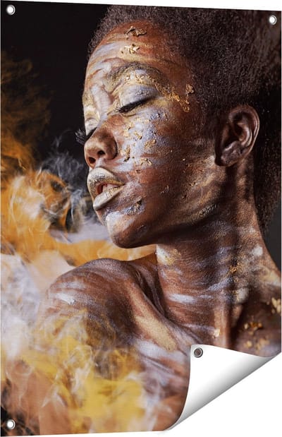 Gards Tuinposter Afrikaanse Vrouw met Zilver en Goud - 60x80 cm - Tuindoek - Tuindecoratie - Wanddecoratie buiten - Tuinschilderij