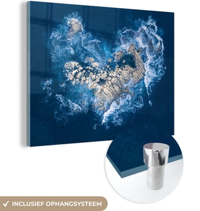MuchoWow® Glasschilderij 160x120 cm - Schilderij acrylglas - Golven - Stenen - Hart - Foto op glas - Muurdecoratie woonkamer - Wanddecoratie slaapkamer - Schilderijen