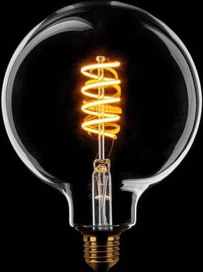 ETH Led Spiraal Globe 125mm E27 6W 3 stappen dimtone sceneswitch van 2200k-2400k-2700k Helder 110+260+550L + mem.