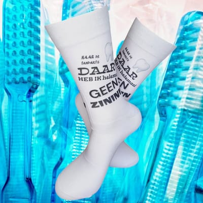 Zininin - Tandarts sokken - Opkikker cadeau - Medicijn sokken - Orthodontist sokken - Verjaardag Sokken - Beterschap cadeau sokken - Vrolijke sokken - Luckyday Socks - Zuster sokken- Verpleging Sokken - Sokken waar je vrolijk van wordt