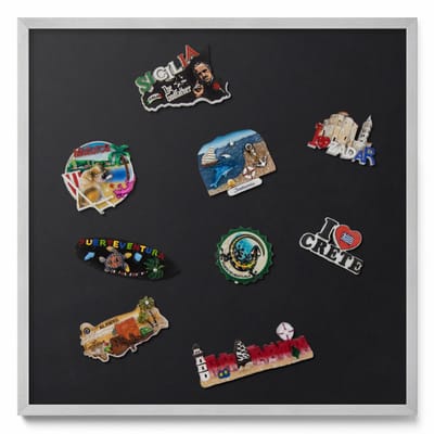 Tulup Magneetbord met Zilveren Frame - Zwart Magneetbord in Stijlvolle Kleuren - 50 cm x 50 cm - Zwarte kleur - Magneetbord voor Foto's en Notities - Magneetbord voor Reissouvenirs - Magnetisch Bord Foto Bevestiging
