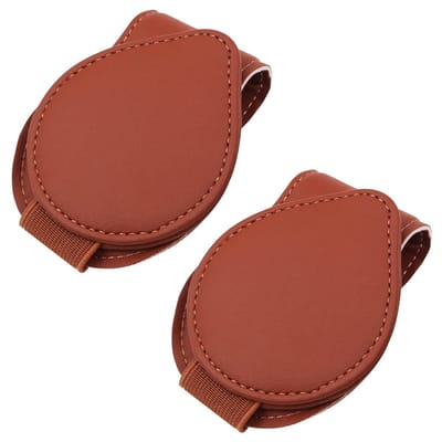 Dailygoody - Zonnebrillenhouder - Magneet Zonnebril Clip - Compact en Duurzaam - Bruin - Auto Accessoires - Ideaal voor Glazen en Kaarten