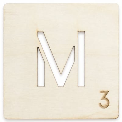 Houten wanddecoratie - Wooden wall decoration | Lettertegel “M” | 11cm | Licht hout - Natural wood | Muurdecoratie - Wall art - Woordfeud - Wordfeud - Letterspel - Scrabble letter - Naamblokjes - Letterblokken - Tile