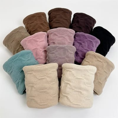 Set scrunchies met reliëf – 10 stuks elastische haar accessoires van zacht textiel – mix van pastel, beige, bruin en zwart – brede scrunchie set voor dames