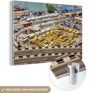 ® Glasschilderij 180x120 cm - Schilderij acrylglas - Lagos - Bus - Stad - Foto op glas - Muurdecoratie woonkamer - Wanddecoratie slaapkamer - Schilderijen