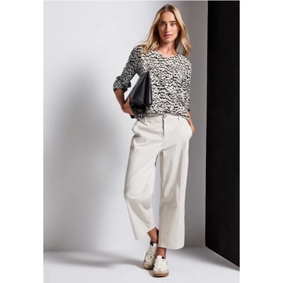 V-hals blouse met tape