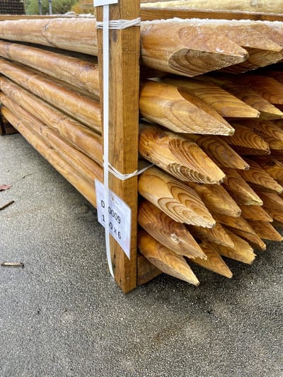 4 x palen hout gepunt, geïmpregneerd, gefreesd ø8 lengte 120 cm - Steunpaal bomen - Afsluitingspaal
