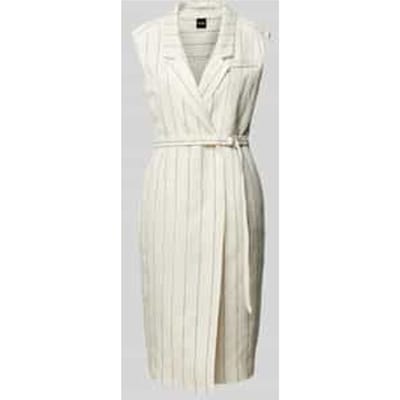 Knielange linnen jurk in wikkellook, model 'Drupe'