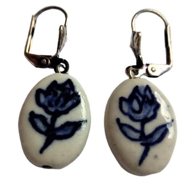 Oorbellen handbeschilderd delftsblauw porselein met tulp