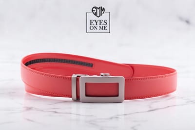 Rode lederen riem zonder gaatjes met automatische gesp voor heren ( Model N062 )