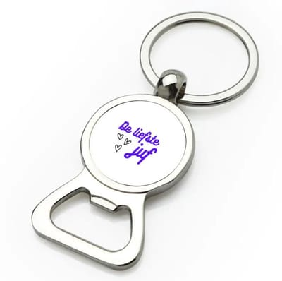 Akyol - de liefste juf flesopener - Juf - voor de liefste juf - juf - verjaardagscadeau - verjaardag - cadeau - afscheidscadeau - geschenk - leuke cadeau - kado - gift - juffendag - 9 bij 3 cm