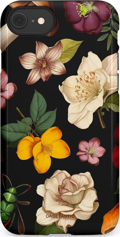 Casetastic Hoesje Geschikt voor Apple iPhone 7/8/SE - Stijlvolle Beschermende Duo-layer Case - Bosrijke betovering