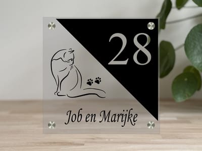Naambordje / huisnummer voordeur | kat met pootjes | helder | 20x20cm | rvs afstandhouders