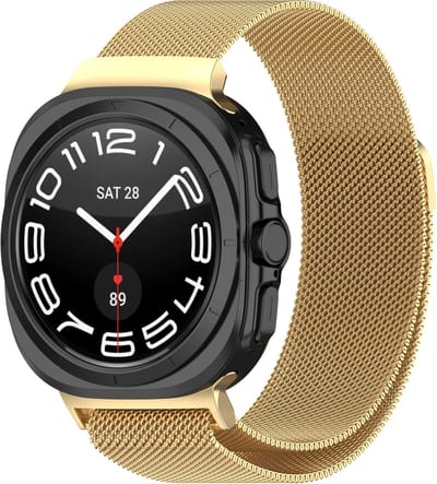 Strap-it Milanees smartwatch bandje met magneetsluiting - Milanese band geschikt voor de Samsung Galaxy Watch Ultra 2 (2026) / Ultra (2024/2025) - goud