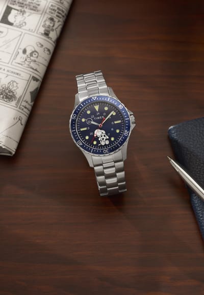 Timex Timex X Peanuts Navi Soccer Quartz Analoog Horloge Zilverkleurig En Blauw Kast Gemaakt Van 100% Roestvrij Staal En Een Armband Van 100% Roestvrij Staal 41 TW2Y53900AJ