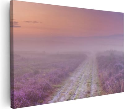 Artaza Canvas Schilderij Heideveld - 60x40 cm - Wanddecoratie Landschap - Muurdecoratie Natuur - Schilderijen Op Canvas Mistig Pad