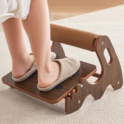 Under Desk Foot Rest at Work Adjustable Swing Footstool with 3 Heights and Soft Cross Bar, Ergonomic Wooden Footrest with Non-Slip Surface for Home, Office