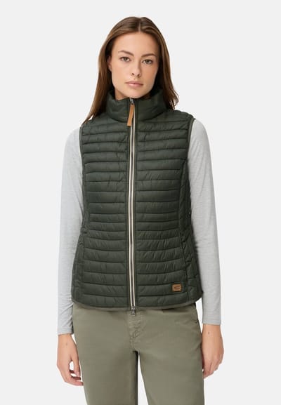 camel active Gewatteerd vest gemaakt van gerecycled polyamide - Maat womenswear-40 - Donkergroen