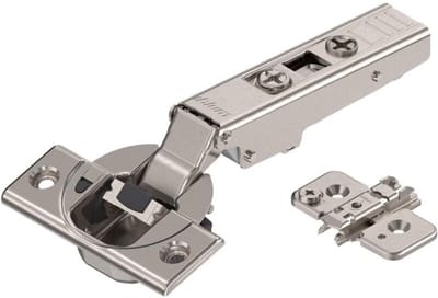 Keukenkastscharnieren met Blum Clip Top Blumotion soft-close systeem, scharnierdiameter 35 mm.