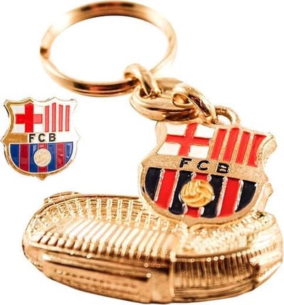 FC Barcelona sleutelhanger Camp Nou + pin goud