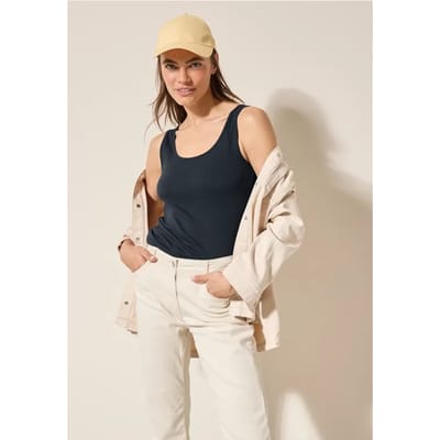 Basis top