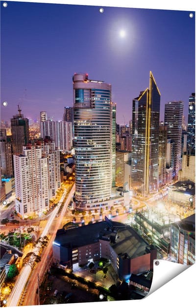 Gards Tuinposter Makati Stad Skyline in de Nacht in Thailand - 90x120 cm - Tuindoek - Tuindecoratie - Wanddecoratie buiten - Tuinschilderij