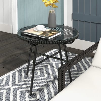 MEUNIQ ronde tuintafel 50 x 50 x 50 cm bijzettafel voor balkon en tuin met 5 mm gehard glazen tafelblad, metalen frame en PE-rattan rand in Boho-stijl zwart