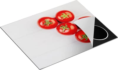 Chefcare Inductie Beschermer Tomaten op Witte Houten Planken - 65x50 cm - Afdekplaat Inductie - Kookplaat Beschermer - Inductie Mat