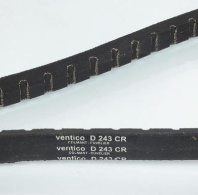 ventico drijfriem voor bromfiets motoconfort 50 au89 d243cr / 960x18 nieuw
