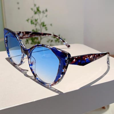 KAMMPT Lunettes de Soleil Bleues Style Léopard pour Voyage Randonnée Dégradé Lunettes pour Femmes Tendance Design Oeil de Chat Décoration Lunettes de Soleil as picture shows