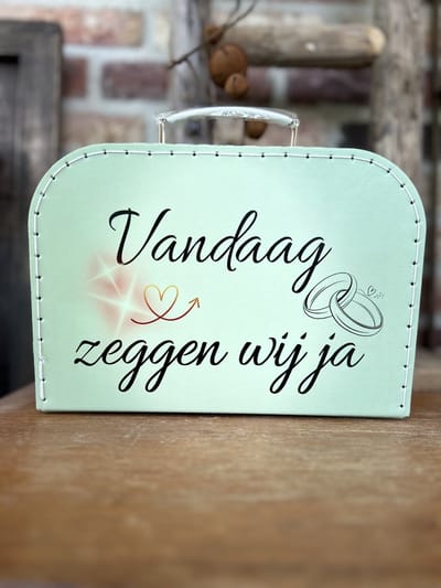 Creaties van hier - koffertje met wit handvat –Vandaag zeggen wij ja – ringkoffertje – trouwen - 25,5x18x 8,3 CM- Maat S - slijtvast – Koffertje