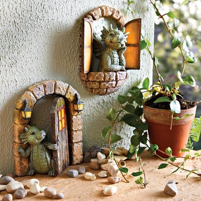 Wanddecoratie draak set - Tuindecoratie figuur - Sprookjesachtige sfeer - Weerbestendig polyhars - 2-delig - Multicolor