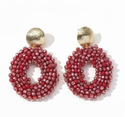Goudkleurige oorhangers oorbellen voor dames – ovale hanger met glanzende kralen in rood