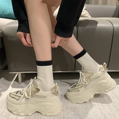 Chaussures de papa en cuir pour enfants, tendance printemps et été, nouvelles chaussures de sport décontractées polyvalentes à semelles épaisses et fines 40 black