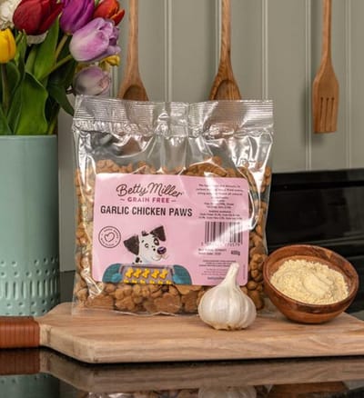 Betty Miller Grain Free Garlic & Chicken (400gr) - graanvrije natuurlijke ambachtelijke hondenkoekjes - met knoflook en kip