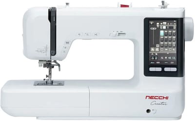 Necchi C700 naaimachine