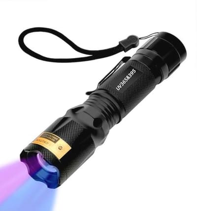 UV-zaklamp met 365nm en 395nm - Zoombare Ultraviolet Torch voor Detectie van Urinevlekken en Scorpions