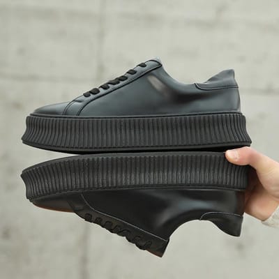 Echt Leer Dikke Zool Witte Schoenen Populair Muffin Herenschoenen Koreaanse Versie Casual Sneakers Lente Nieuwe Ademende Sneakers 44 zwart