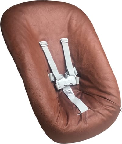 #79 newborn hoes, Cognac suéde look, Stokke Tripp Trapp. Ook geschikt voor Kidsmill Up.