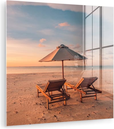 MuchoWow® Glasschilderij 90x90 cm - Schilderij acrylglas - Strand - Ligbed - Parasol - Foto op glas - Muurdecoratie woonkamer - Wanddecoratie slaapkamer - Schilderijen